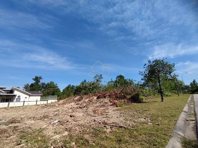 FREEHOLD MAIN ROAD 12507ft Bungalow Land Embun Close Seksyen 7 Kajang 1