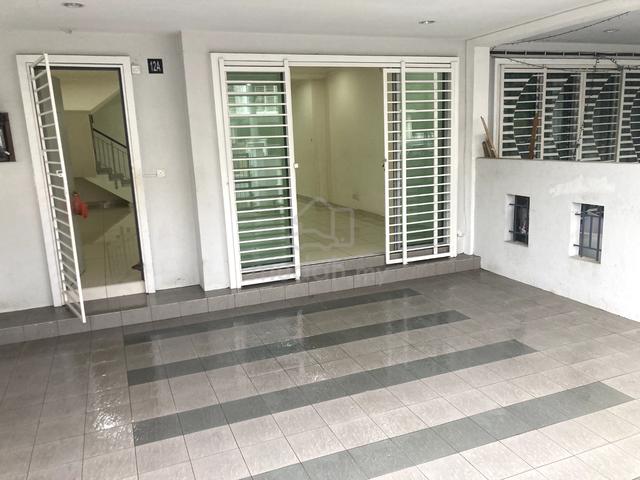 For Sale 3-Storey Freehold Taman Aman Permai, Bangi Below Market 1