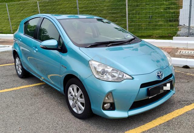 2013 Toyota PRIUS C 1.5 (A) 66K MIL F/S TOYOTA - 2