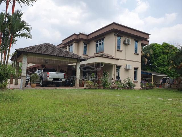 Kota Kemuning Corner Lot Semi-D House For Sale 1