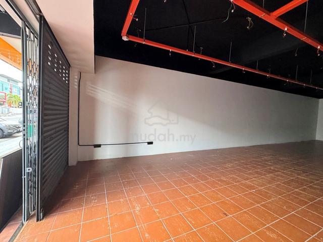 [RENOVATED] Klang Bandar Puteri Shop Lot Ground Floor 1