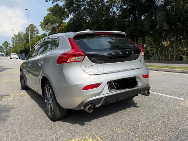 Volvo V40 T5 2.0 Facelift High Spec - 4