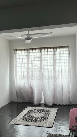 Master Bedroom (Sharing) 1