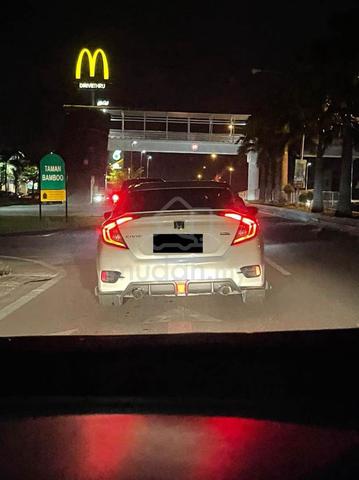 2016 Honda CIVIC 1.5 TC (A) - 4