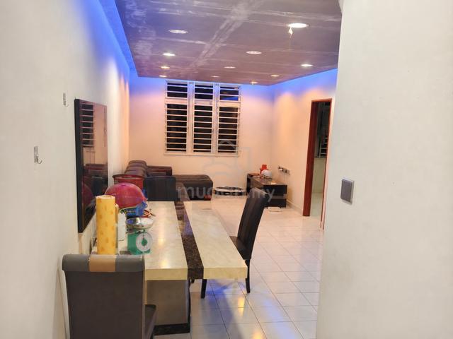 Putatan Platinum Apartment 1
