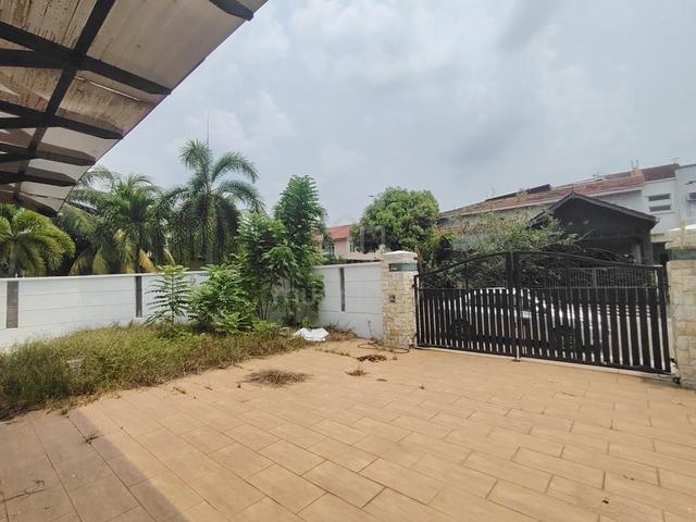 Taman Setia Indah 2 storey terrace house corner lot for sales 1