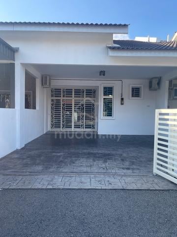 Renovated 1-Storey House for Rent – Move In Anytime 1