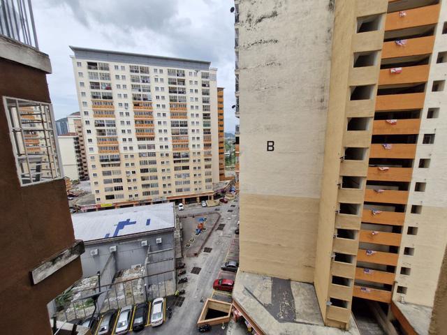 Residensi Bistaria 1