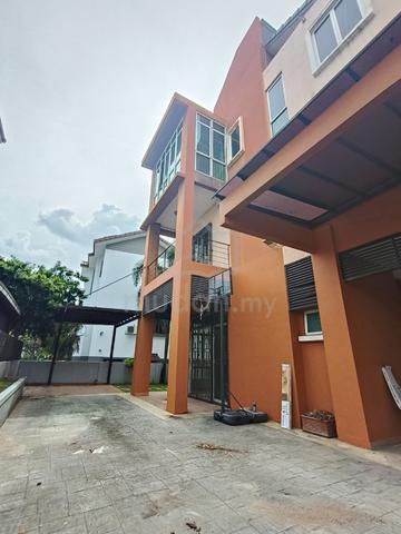 Taman Yarl Off Jln Klang Lama Kuala Lumpur 3 Story Bungalow 7r 7b Rent 1