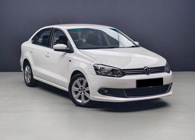 ORI-2015 Volkswagen POLO SEDAN 1.6 (A) - 1