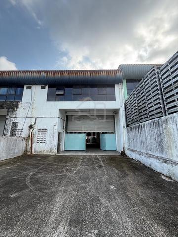 Kulai Kelapa Sawit 1.5 Storey factory for Rent/near kulai Toll 1