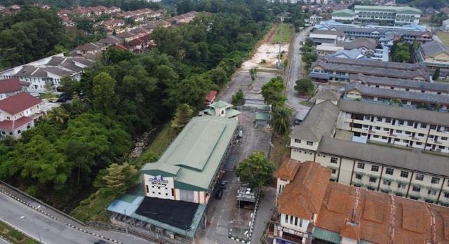 Prime Commercial Land with Existing Cashflow | Meru Ipoh  1