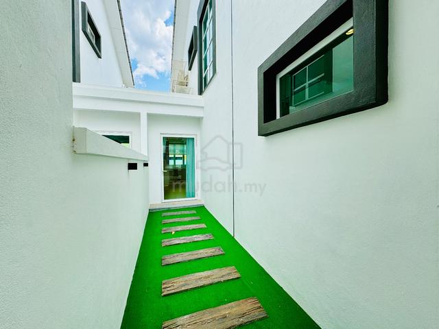 FREEHOLD Huge 2 Storey Semi D [ 40*80sqft ] Tanjong Minyak Melaka City 5