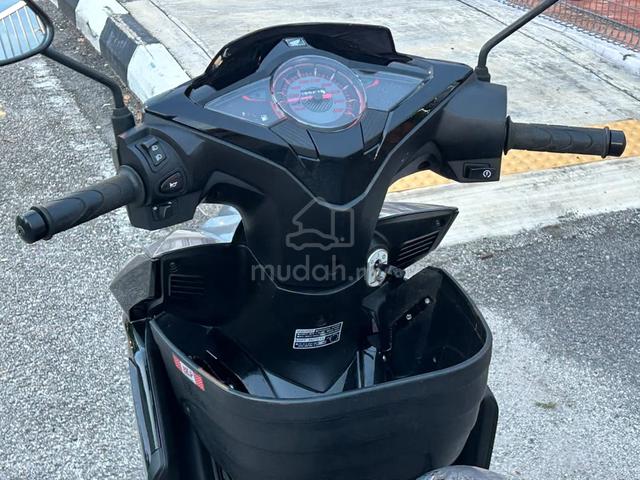 2025 HONDA DASH 125 DASH125 1Owner LIKE NEW 9k KM - photo 13 of 21