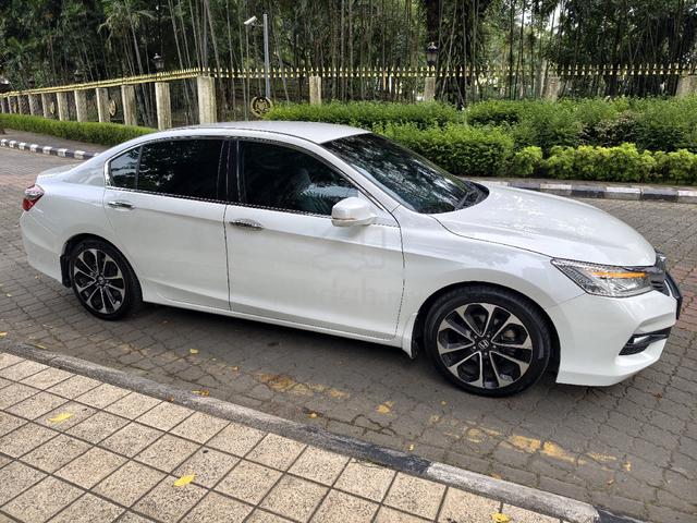 2017 Honda ACCORD 2.4 VTi-L FACELIFT (A) - 3