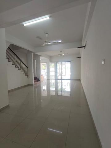 For Rent Adoria, Abadi Heights, Puchong, 4r4b, 20x65sf 1