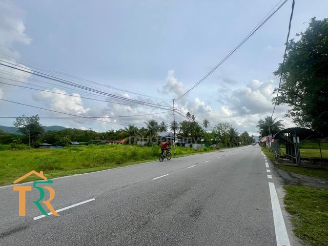 Rapat Jalan Freehold International lot Balik Pulau 2