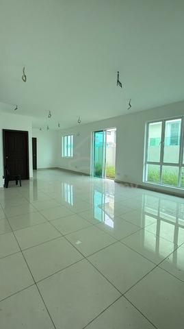 Brand New Semi-D at Vistana Height Damai For Sale 1