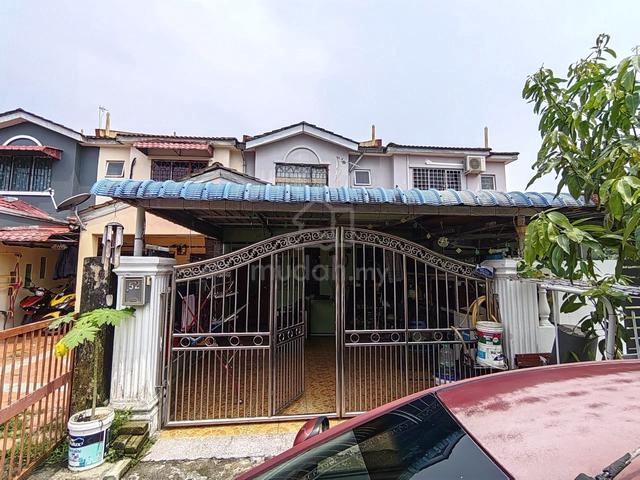 OPEN FACING RENOVATED Double Storey Terrace Bandar Tasik Puteri Rawang 1