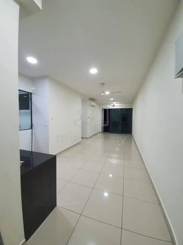 KL Traders Square Residences 1