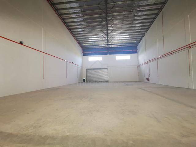 Meru Klang 1.5 Storey Link Factory for Rent 1