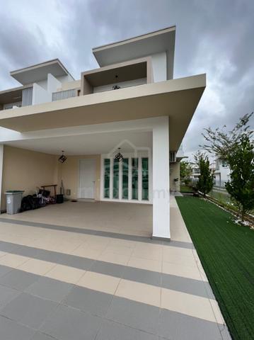 Aspira Lakehome Double Storey Endlot Nusajaya Johor 1