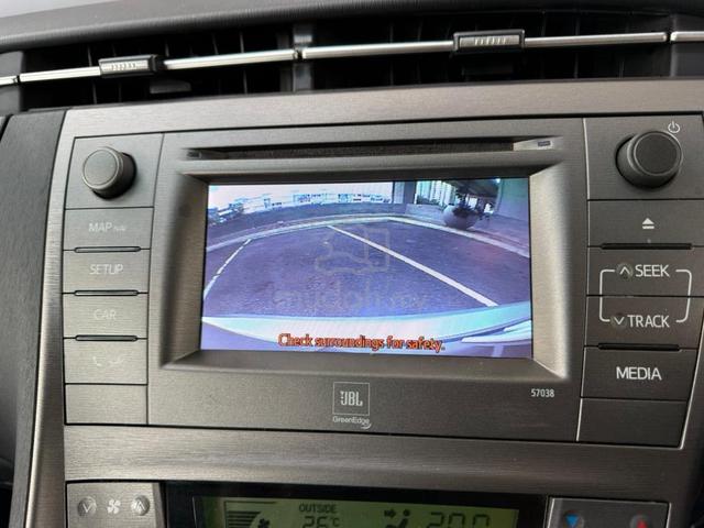 2013 Toyota PRIUS 1.8 LUXURY (HYBRID) (A) -NEWBATT - 4