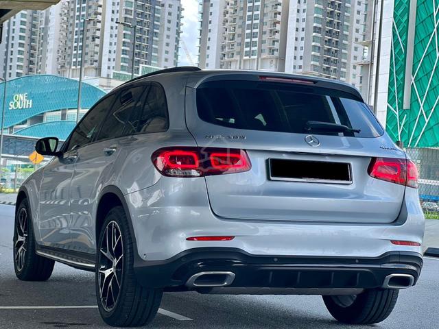 2022 Mercedes Benz GLC300 2.0 AMG 4MATIC FSR 39K - 2