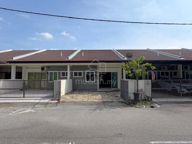 Teluk Intan Lagenda Rumah Setingkat Facing Padang Full Loan 1