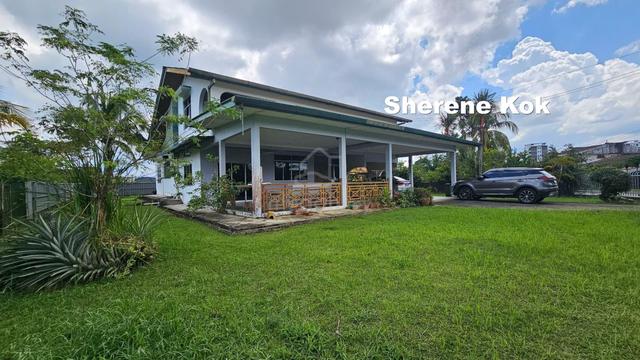 RLH0006 2.5 Storey Semi Detached House Stampin Opposite Gala City 1