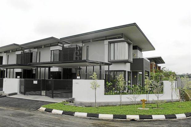 Nilai [CashBack60k] 24'x80' Corner Lot Landed 1