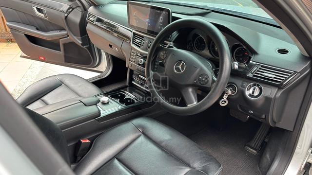 2011 Mercedes Benz E200 CGI BlueEFCY - 5