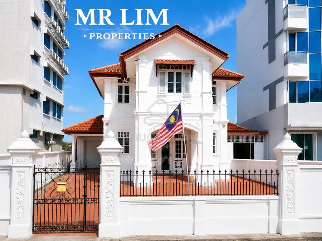 BIG GEORGETOWN BUNGALOW (6500sf) off macalister rd & carpark 1