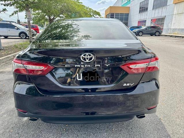2019 LOW KM 1 OWNER FUL SEVIS Toyota CAMRY 2.5 V - 5