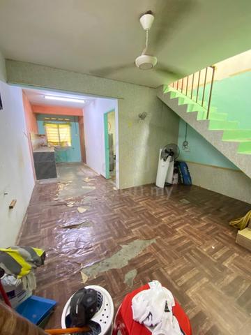 Double Storey Kota Masai - Below Market - Boleh Full Loan 1