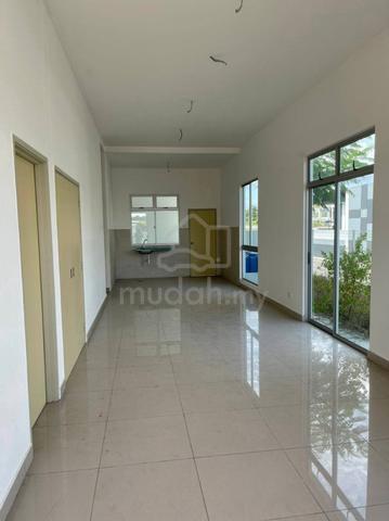 Amber Hill @ Kangkar Pulai, Cluster, Orignal, Partial Furnish, G&G 1
