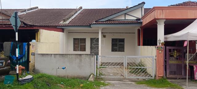 1 storey Taman Paduka Kuala Selangor 1