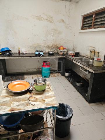 1 sty terrace house kim teng park JB 4