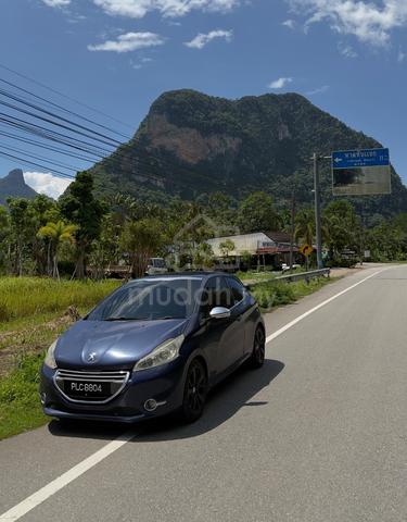 2013 Peugeot 208 1.6 VTi ALLURE (A) - 1