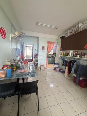 Indah Court Apartment (Bukit Indah) 1