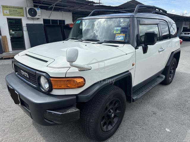 2013 Toyota FJ 4.0 CRUISER (A) - 3