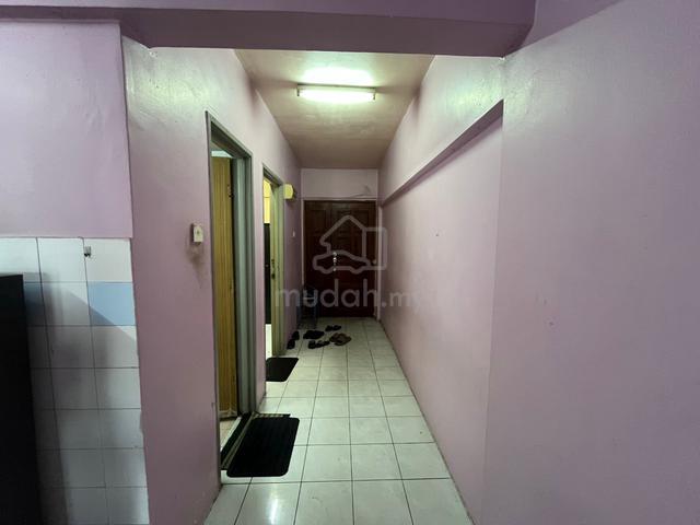 Pangsapuri Perdana (Seksyen 13) 1