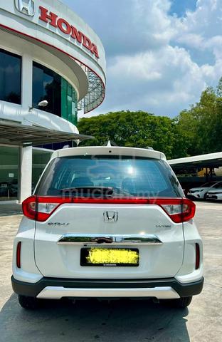 Honda BR-V 1.5 V (A) Car King P/shirt 40,600 km - 2