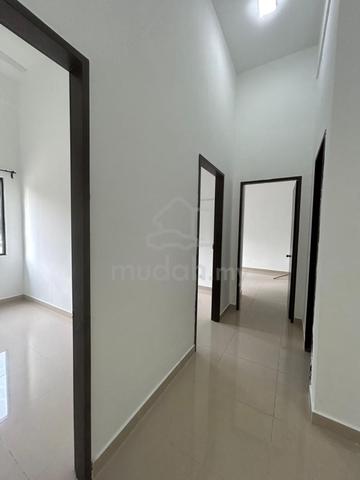 Master Bedroom For Rent 1