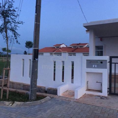 Untuk Disewa Rumah Setingkat Semi D End Lot Evergreen Kotasas 1
