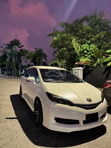 2012 Toyota WISH 2.0 G (A) - 4