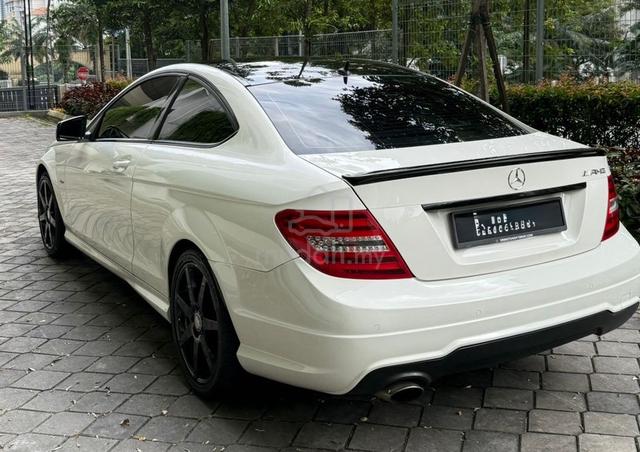 2011 Mercedes Benz C180 BlueEFCY CGI SPRTPCK - 2