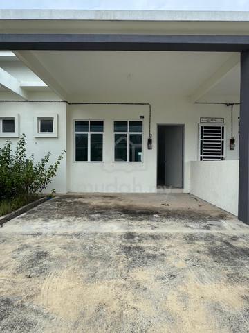 Rumah Teres Setingkat Untuk Disewa di Lunas 1
