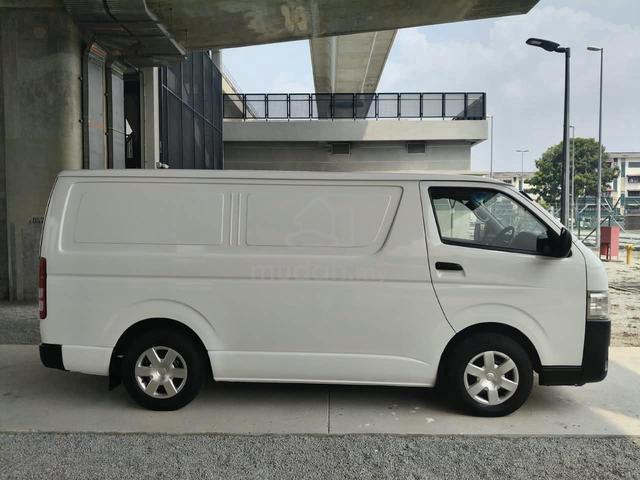 2014 Toyota Hiace 2.5 (M) Panel Van - 4