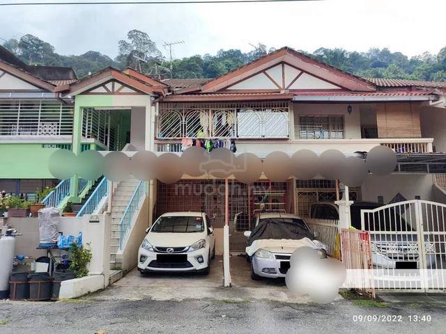 cheap townhouse taman saga ampang 1